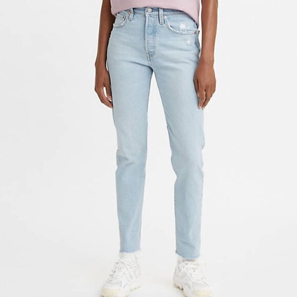 NWT Levi's 501 Skinny Jeans Size 28 High Waist Distressed Blue Light Wash - Picture 1 of 8